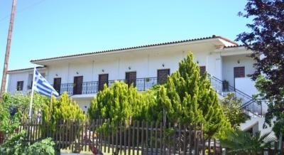 Perix House, private accommodation in city Neos Marmaras, Greece